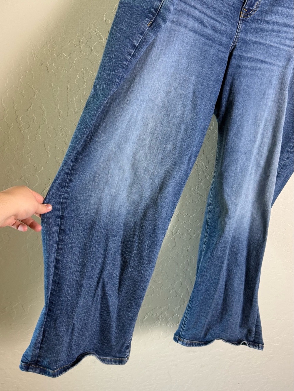 Torrid Perfect Wide-Leg Mid-Rise Jean Piece Of Cake 20R 40825614 - Picture 13 of 16